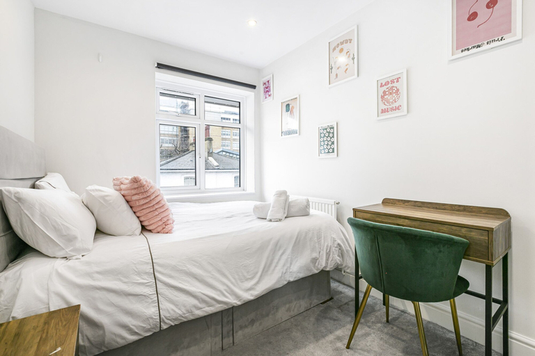 Room 3, Best Location in London 3-bed Chelsea Home, London