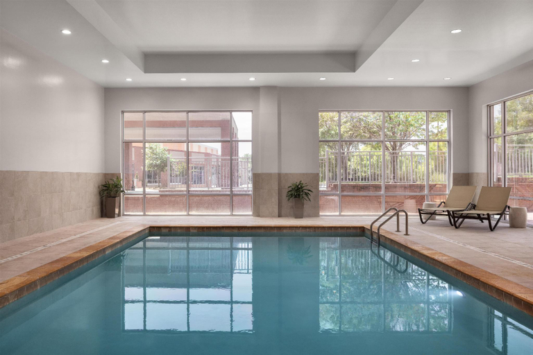Sport & Beauty 2, Embassy Suites Charlotte Ayrsley, NC, Mecklenburg