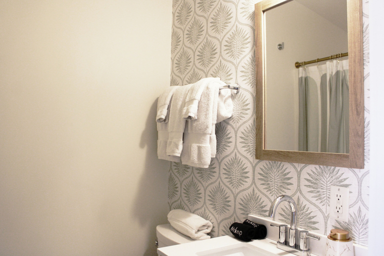 Bathroom 2, The Trident Inn, York