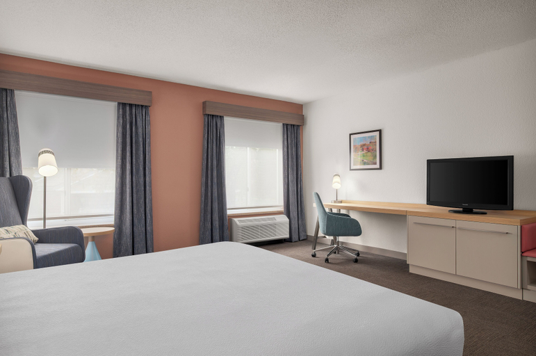 Bedroom 4, Hilton Garden Inn Wooster, Wayne
