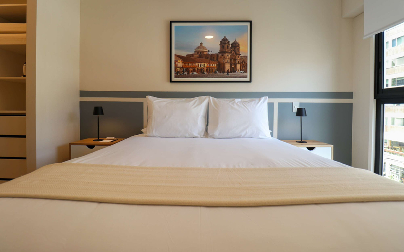 Room 4, w Alluring 1BR With Balcony in Miraflores, Lima