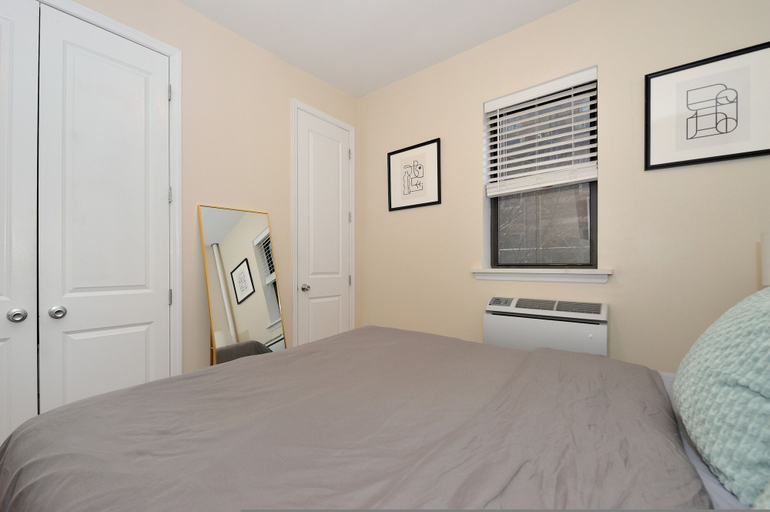 Room 2, Comfy 1 Bed 1 Bath Apartment in NYC, New York