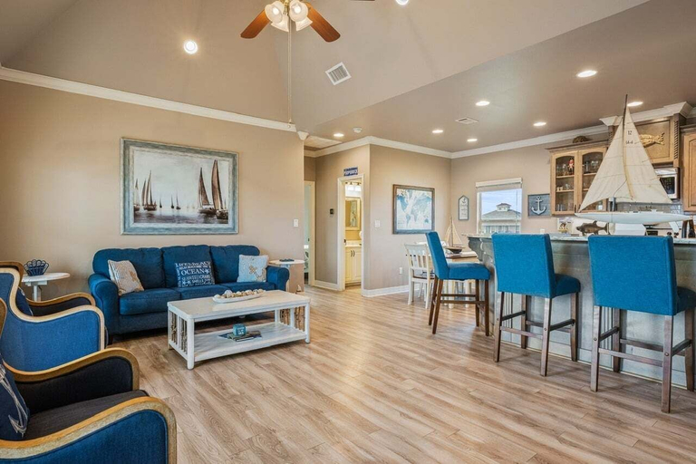 Living area 2, Sea Worthy 3 Bedroom Home, Galveston