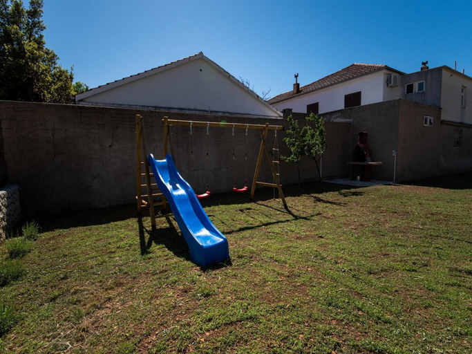 Others 4, Apartment in Seline Near Paklenica Park, Starigrad