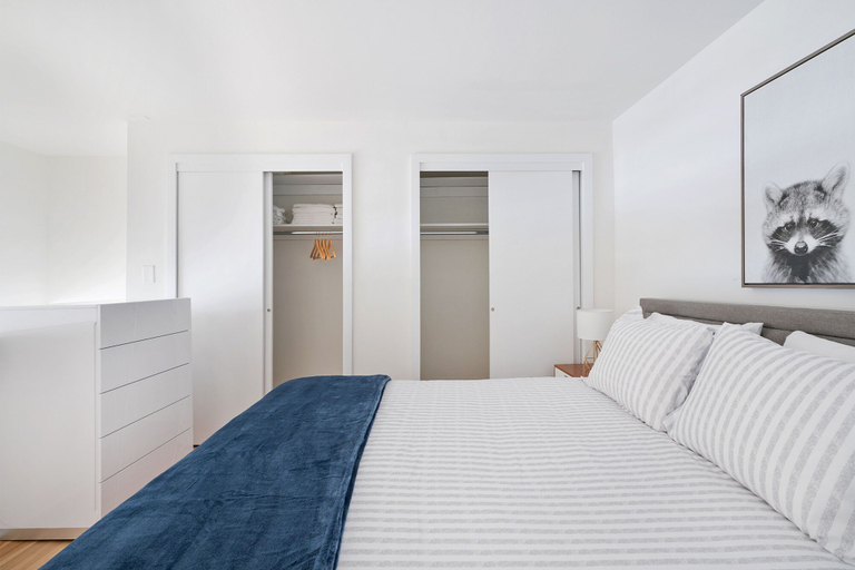 Room 4, Amazing Apartment for 2 1 Bed 1 Bath, New York