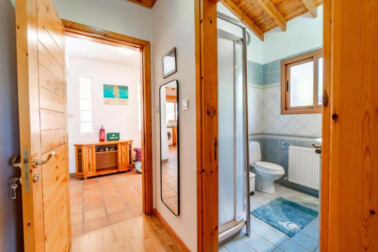 Room 3, 10 MON - Stay Hillcrest Panorama Villa