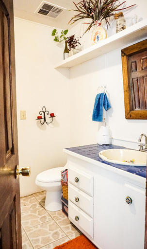 Bathroom, Posada San Antonio, Ensenada
