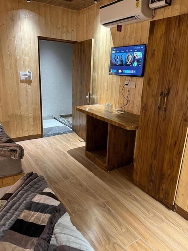 Room 3, Avadh Guest House, Garhwal