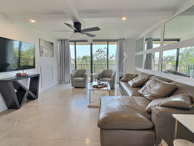 Interior 3, Sandy Cove - Unit 401, Sarasota