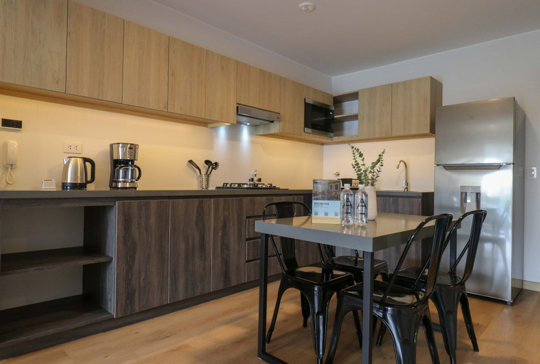Exterior 4, w Shining 1BR w/ Perfect Balcony in Miraflores, Lima