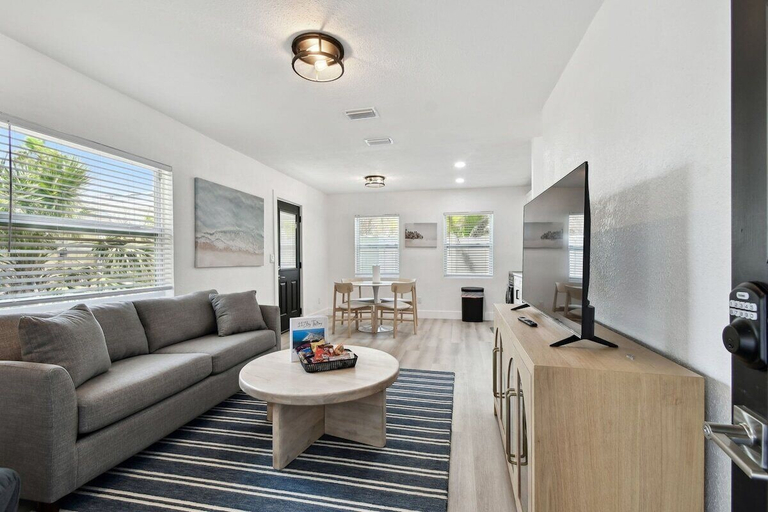 Interior 2, Treasure Island Retreat, Pinellas