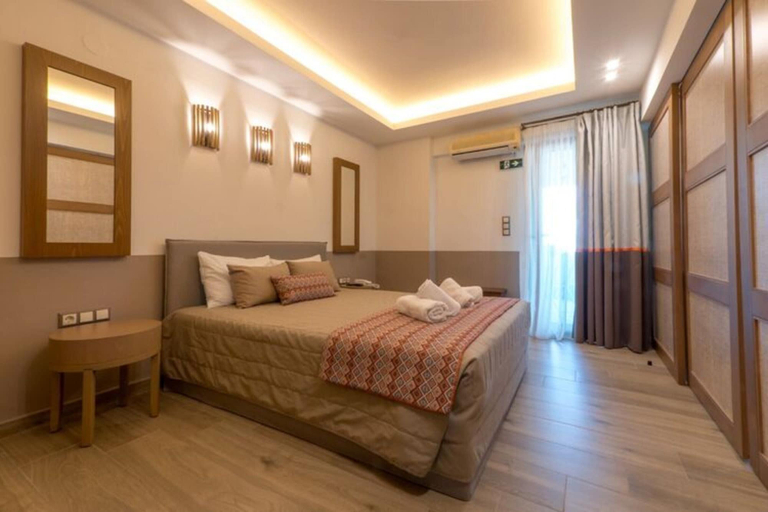 Room 3, Gerakini Poolside Holiday Apartment, Central Macedonia