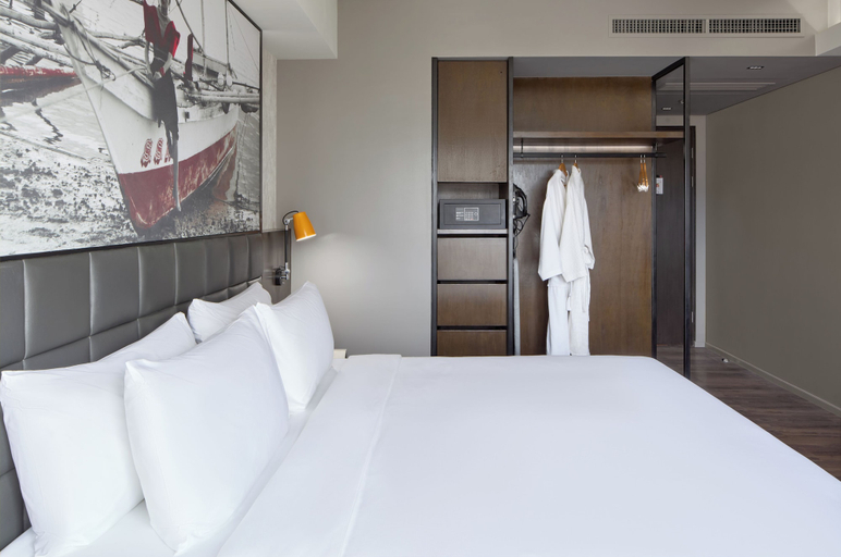 Room 4, Radisson RED Cebu Mandaue, Mandaue City