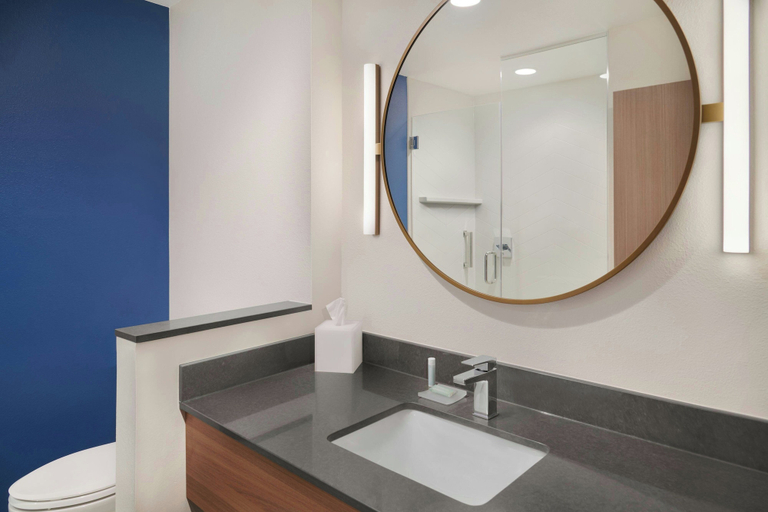 Bathroom 3, Fairfield by Marriott Inn & Suites Columbus, Platte