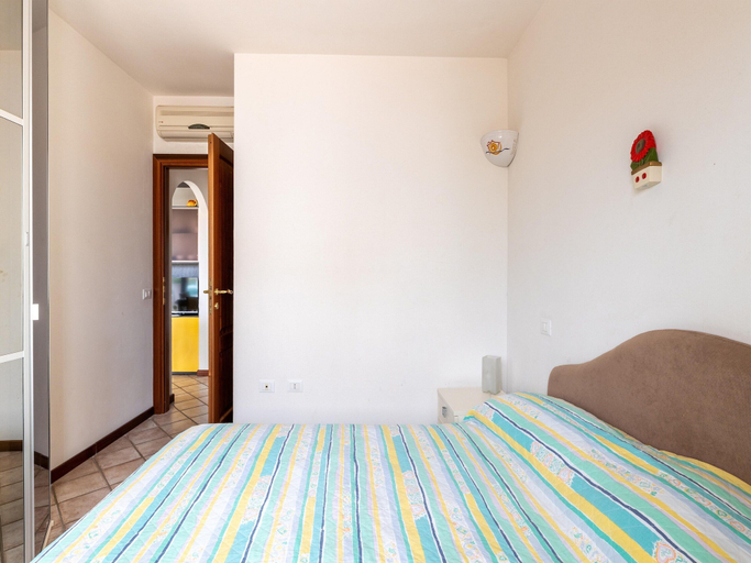 Room 3, Apt con Giardino, a 300-metre-tall Mare, Sassari