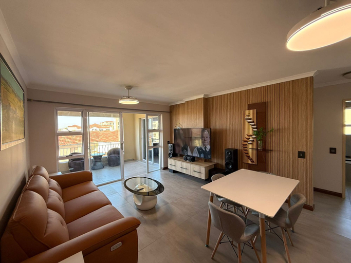 Room 4, Villa Italia 836 by Ctha, City of Cape Town