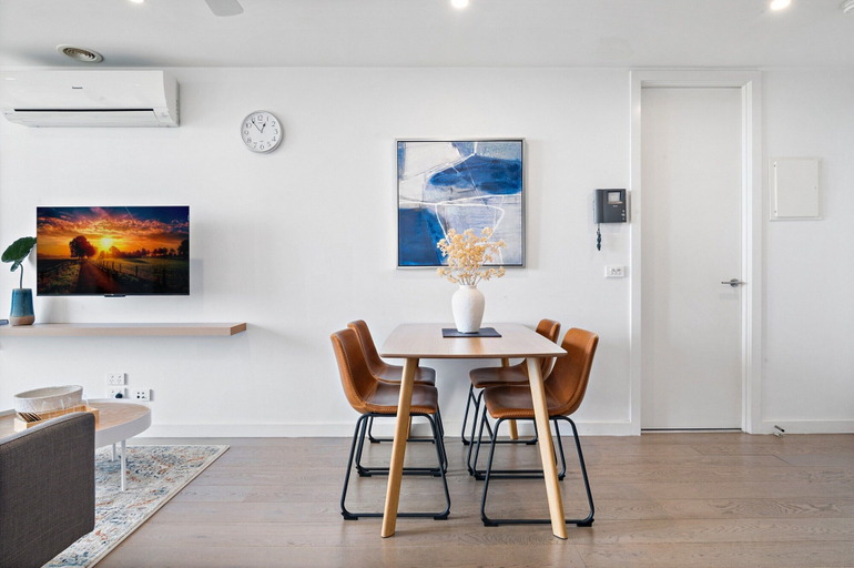 Living room 4, Renovated 2-bed Apartment With Balcony, Melbourne
