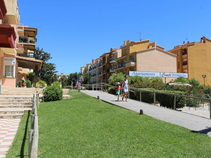 Garden 2, Comfort at Comte D'empuries, Girona