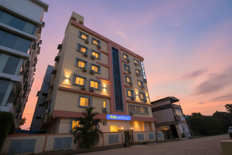 Exterior & Views 2, FabHotel Hitek N - Nr. Sindhu Hospital and HITEX EXHIBITION CENTER, Hitech City, Hyderabad