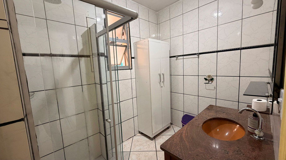 Room 4, Casa Pet Friendly c 3 Quartos e Garagem no Jardim, Poços de Caldas
