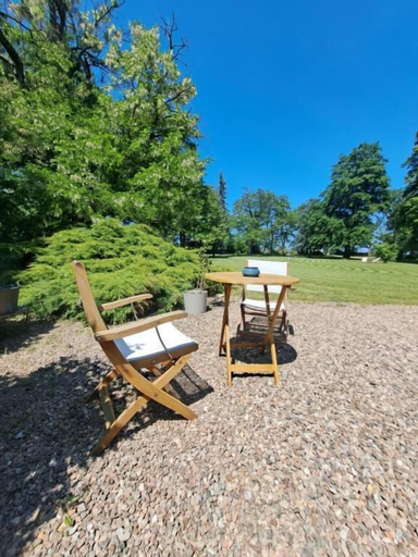 Outdoor dining, Le Manoir d'Estiveaux, Cher