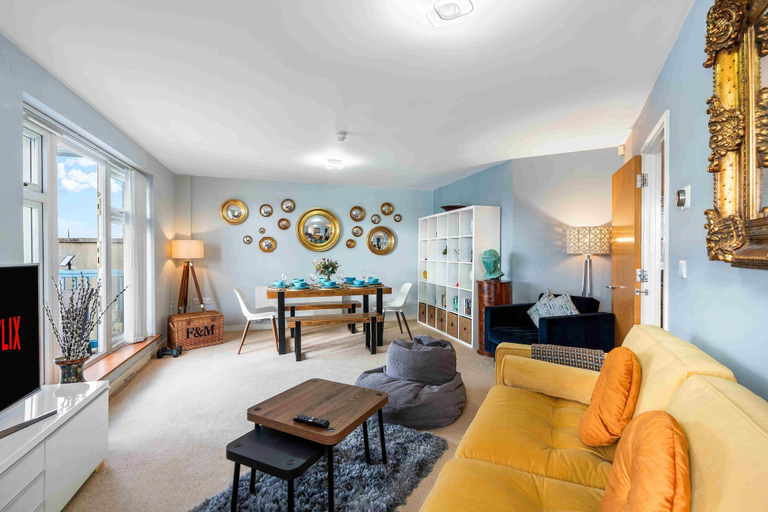 Room 2, River Heights With Views Parking By My Getaways, West Sussex