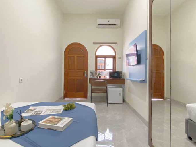 Room 4, Trendy And Comfy Studio (No Kitchen) At Celebrity Mansion, Bekasi