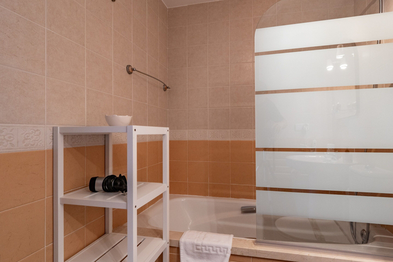 Bathroom 5, Apartment Near Guadiana, Huelva