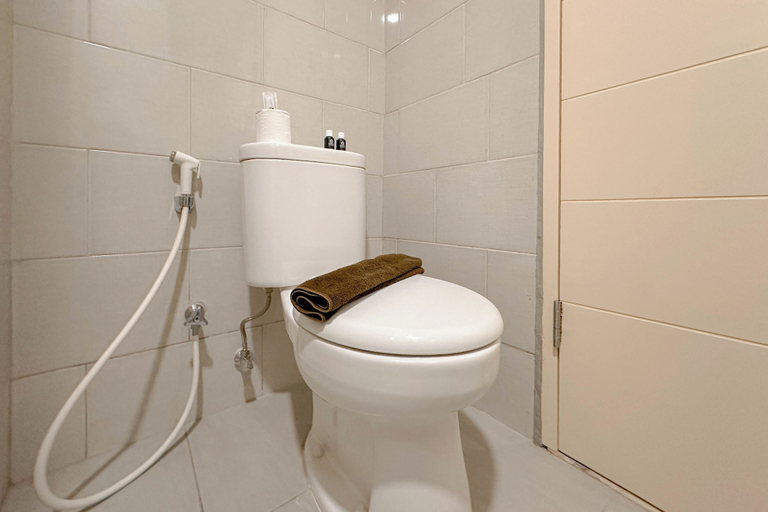 Interior 2, Best View Studio (No Kitchen) With Good Design At Benson Supermall Mansion Apartment, Surabaya