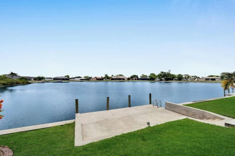 Property grounds, Casa de La Vista – Pool & Spa with lakefront view, Lee