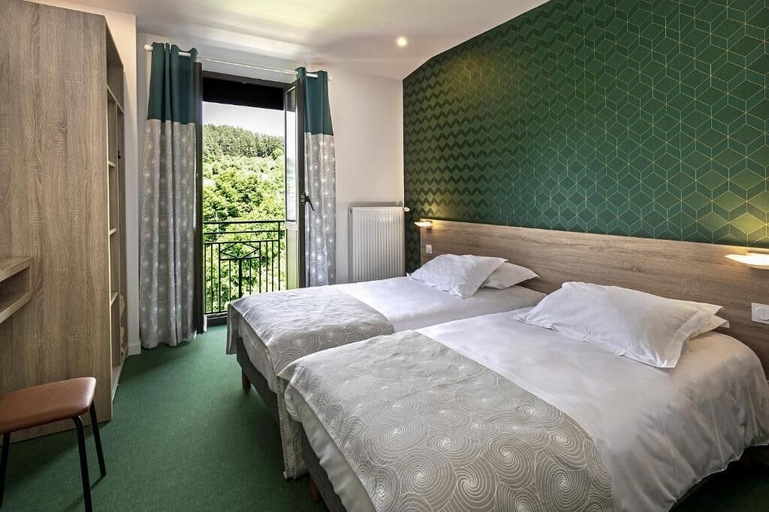 Bedroom 3, Logis Hotel Restaurant Mont Aigoual, Lozère