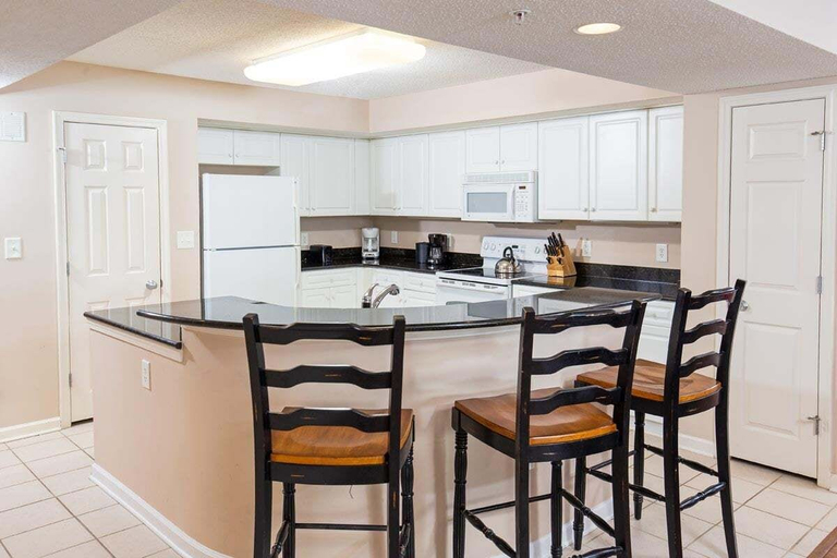 Interior 4, Yacht Club 2-805, Horry
