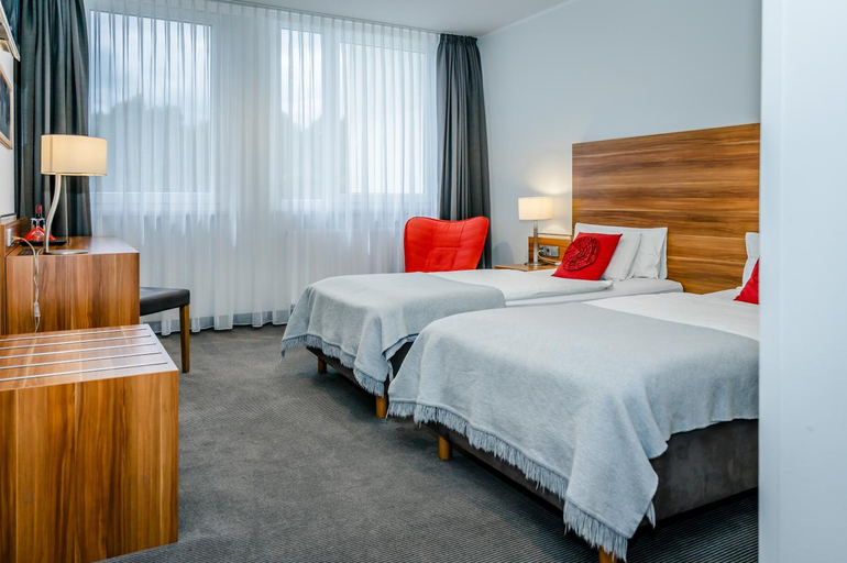 Bedroom 2, Hotel Burgholz, Düren