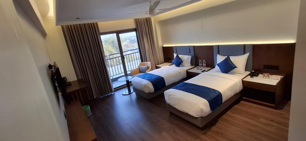 Room 5, Hotel StoneLeaf, Aurangabad