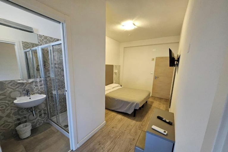 Bedroom 3, Hotel Annalisa, Rimini
