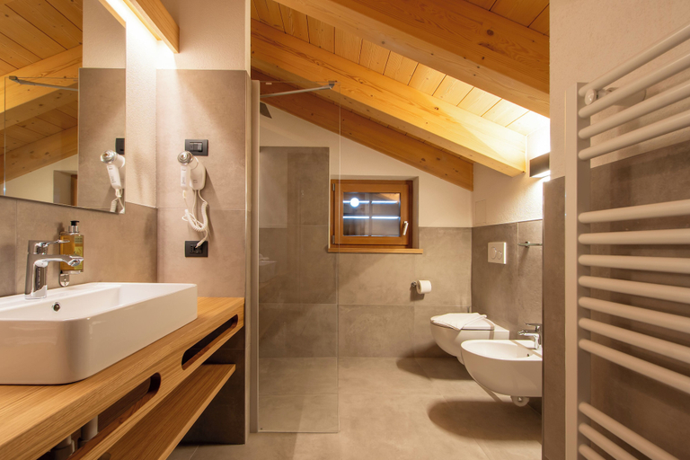 Bathroom 3, Chalet Layla by Original Galli, Sondrio