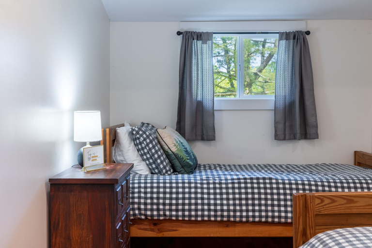 Bedroom 3, Lake View Hot Tub Modern A-frame, Hocking