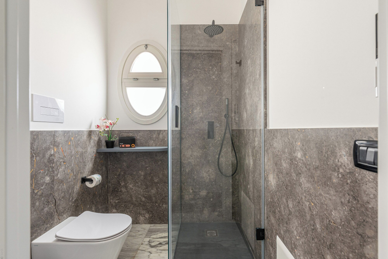 Bathroom 2, Palazzo Giglio Charme Suites by Wonderful Italy, Palermo