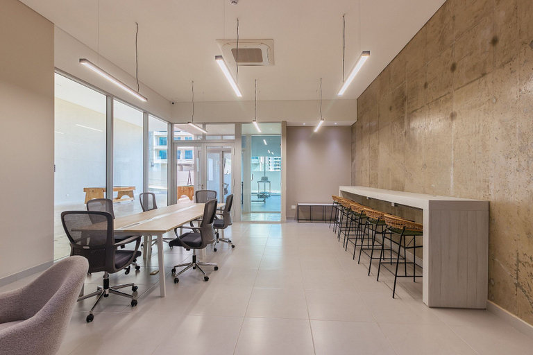 Food & Drinks 4, U-GO Edificio Sui Loft, Santa Marta (Dist. Esp.)