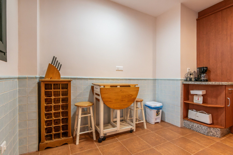 Private kitchen 5, Flat Near Isla Canela Golf, Huelva