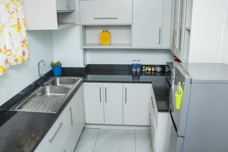 Room 3, Centrally Located 1 Bedroom Apartment - 2365, Harare