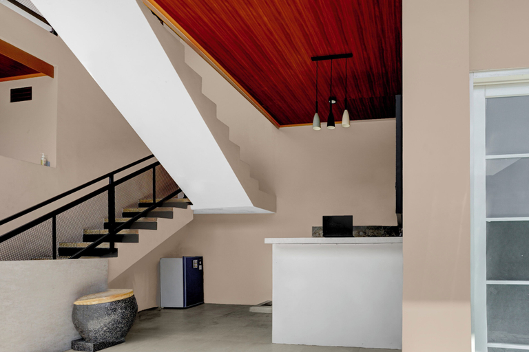 Reception 2, OYO 94924 Cidu Homestay Syariah, Mojokerto