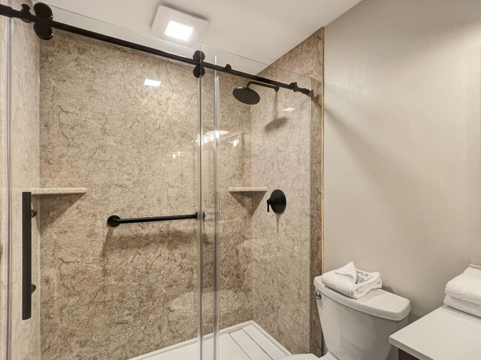 Interior 5, Mt Green 3-d10, Rutland