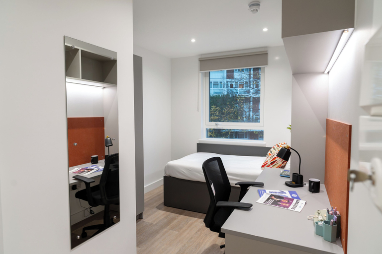 Room 2, INTERNATIONAL STUDENTS HOUSE VAUXHALL, London