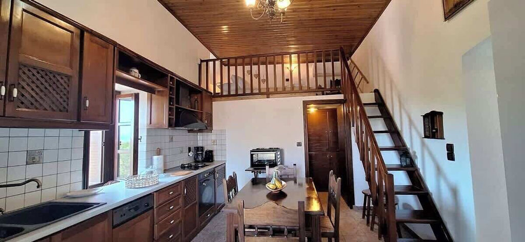 Room 5, Kitta Mani Towerhouse - Mountain Views Garden, Peloponnese