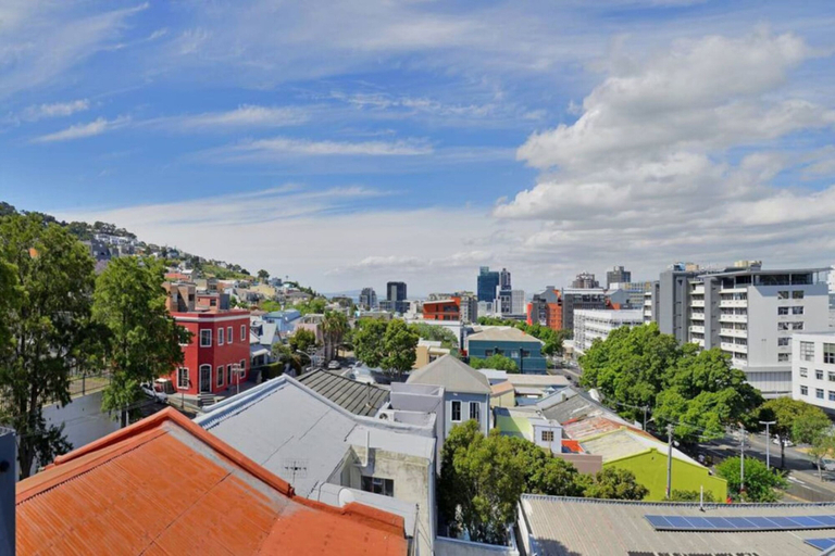 Room 2, Modern En-suite Room Rooftop Terrace Central, City of Cape Town