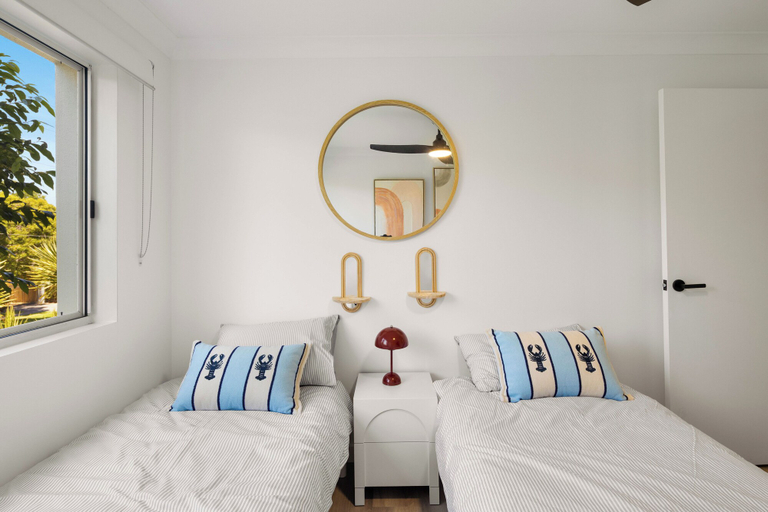 Room 5, Coastal Cool in Prime Burleigh Heads, Gold Coast