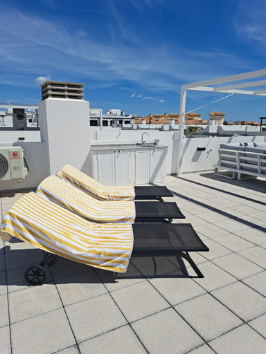 Others 2, Modern Apartment Near Punta Prima, Alicante