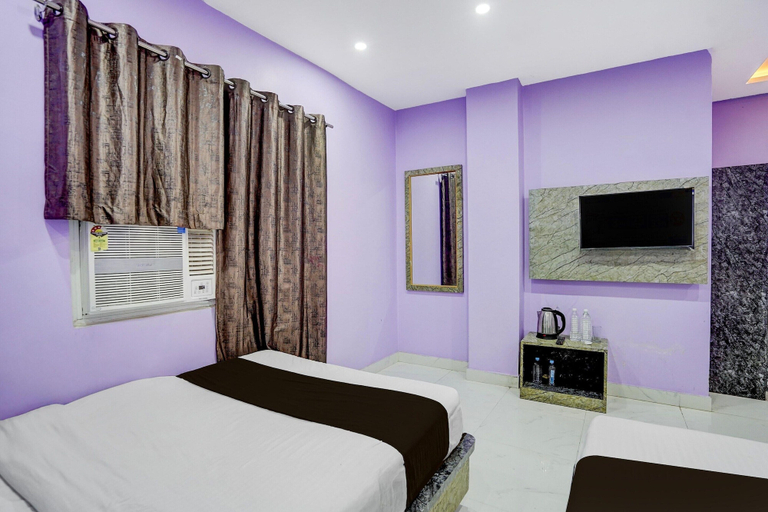 Room 4, Classic Ghunghrani Godowlia, Varanasi