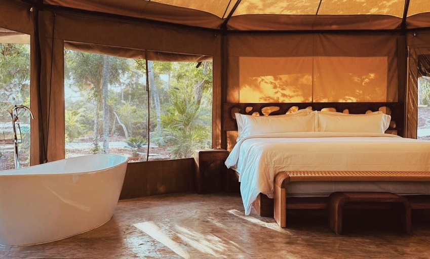 Bedroom 3, LJs Chichikan Eco Luxury Retreat, Valladolid
